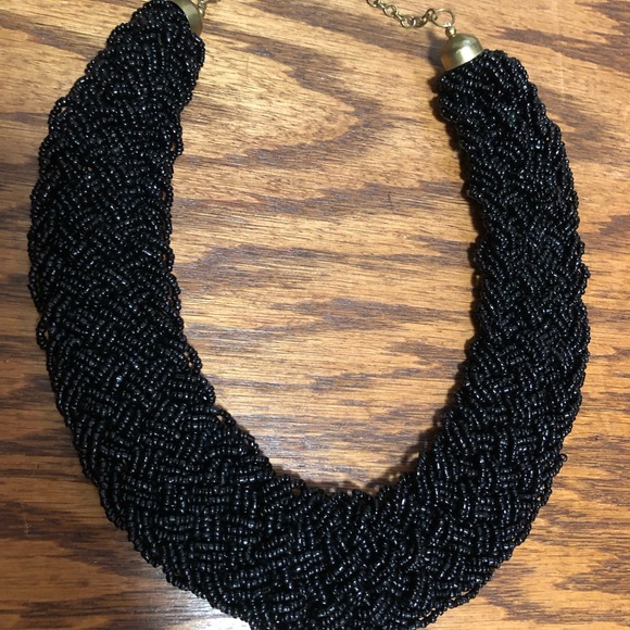 Beautiful black beaded necklace - Picture 1 of 5